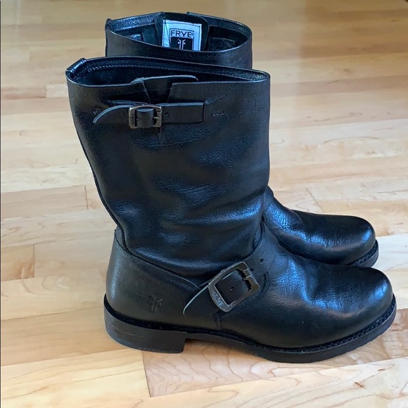 Frye Shoes - Frye Veronica Short Boots